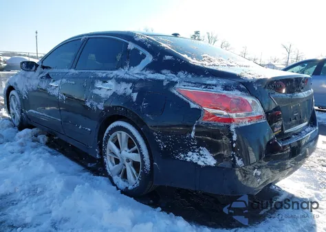 2015 Nissan Altima 2.5 Sv из США, поврежденный, VIN 1N4AL3AP4FC279457